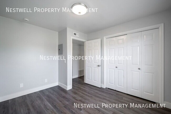 Building Photo - 154 E 1460 S