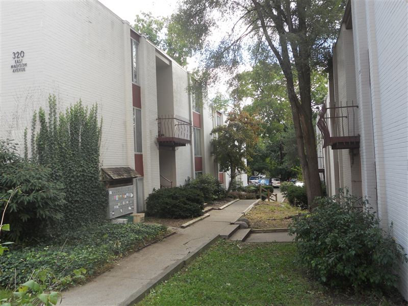 Building Photo - 316 E Madison St