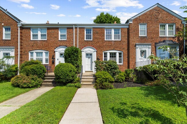 Photo - 218 Blenheim Rd Townhome