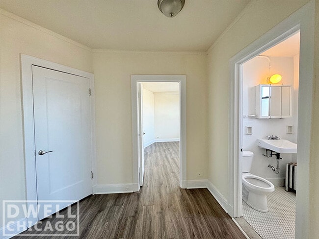 Building Photo - 2777 N Milwaukee Ave