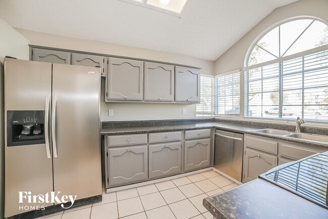 Building Photo - 5057 W Chicago Cir S