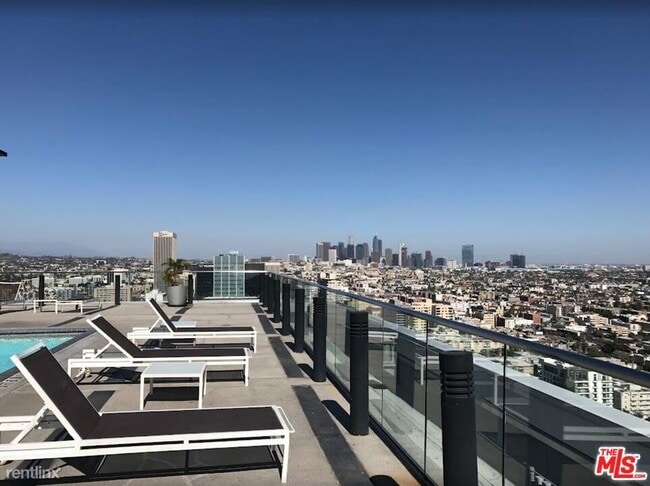 Building Photo - 2 br, 3 bath Condo - 3810 Wilshire Blvd # ...