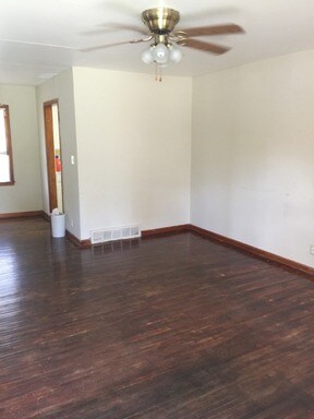 Building Photo - 1601 N Oliver Ave