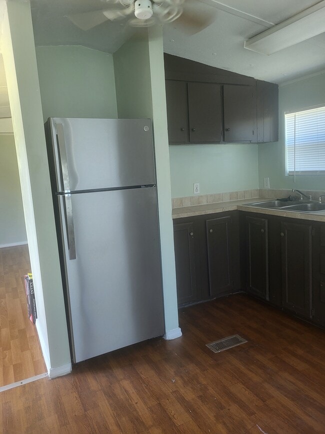 Building Photo - 14402 SE 45th Pl