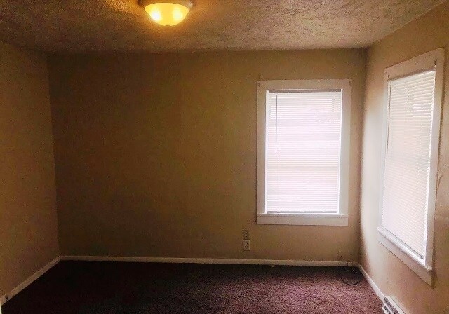 Foto del edificio - 706 W Graham St