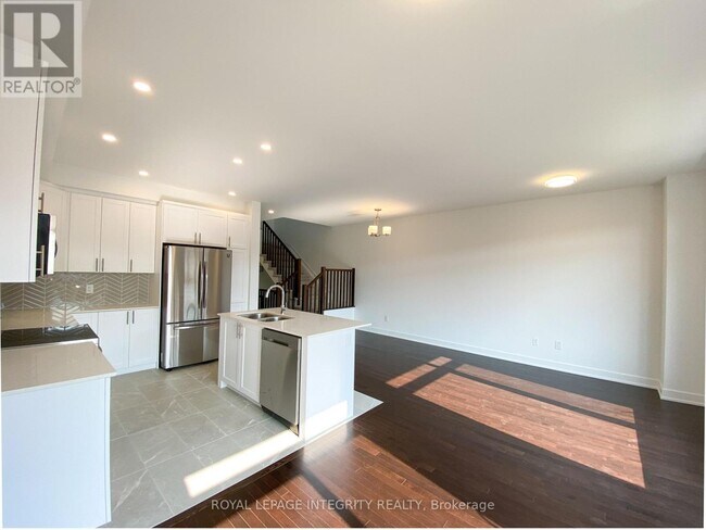 Building Photo - 239 Zinnia Way