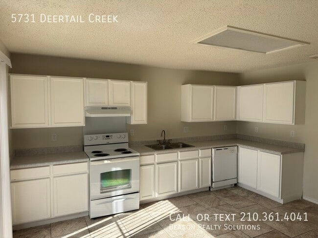 Building Photo - 5731 Deertail Creek