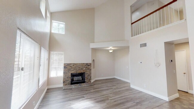 Building Photo - Quality 4/3 Two-story Home in Fontana's So...