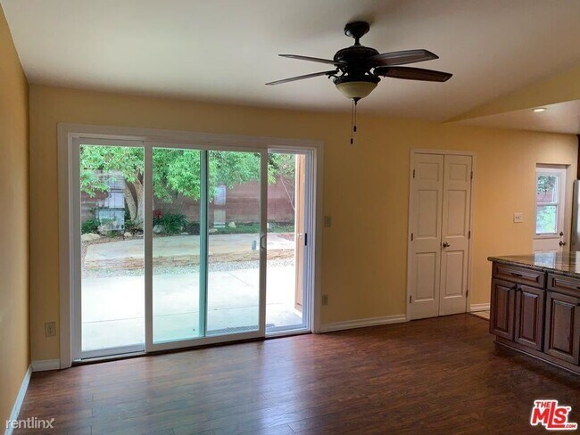 Building Photo - 3 br, 2 bath House - 22901 Leadwell St