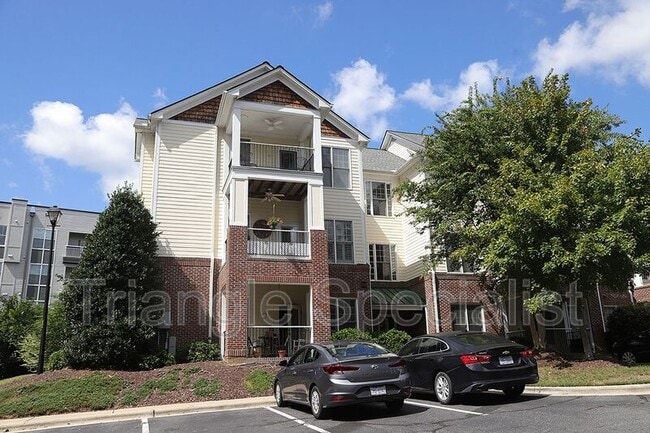 Building Photo - 900 Canenaugh Dr