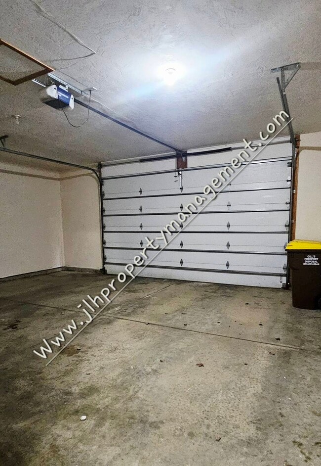 Building Photo - 1776 S Hance Dr