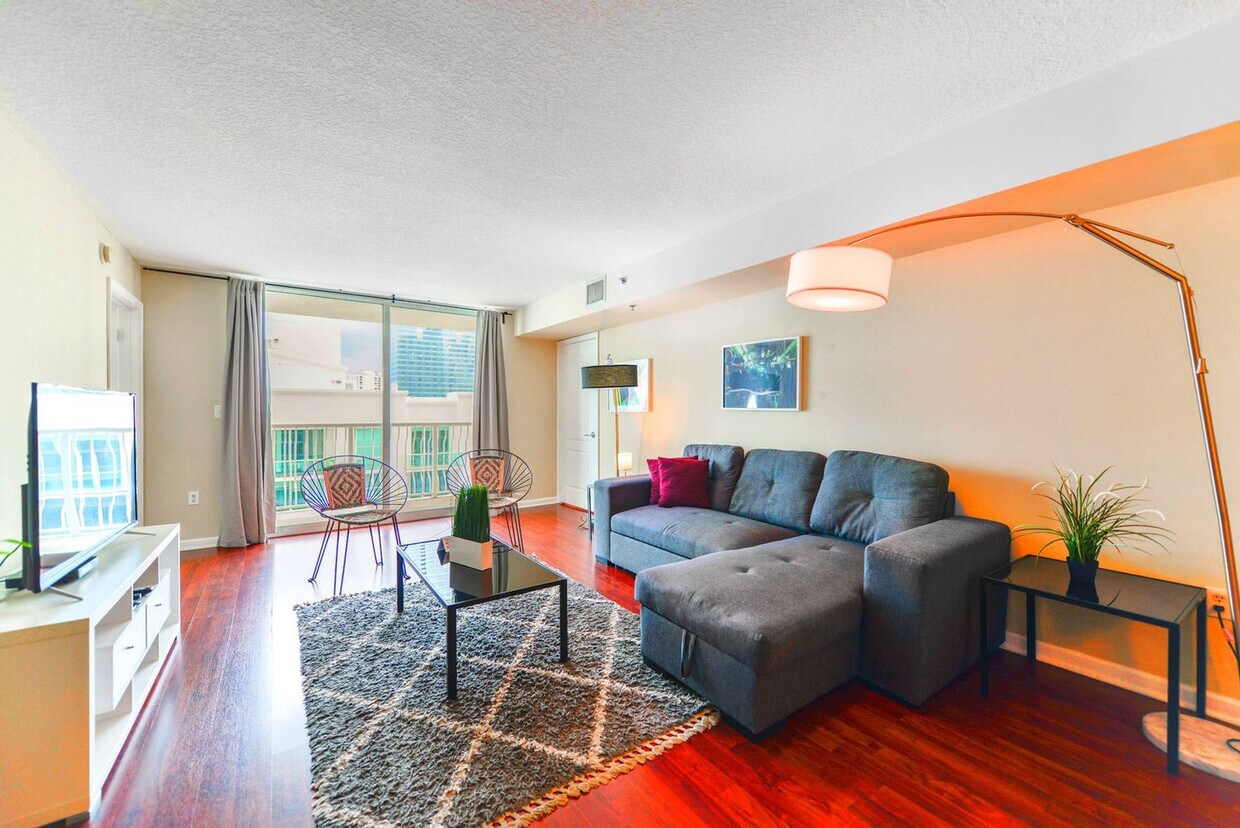 Foto principal - 1200 Brickell Bay Dr