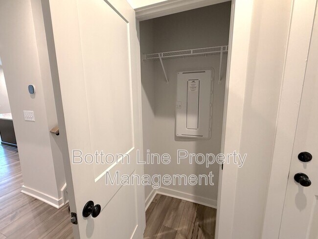 Foto del edificio - 3314 Finchborough Ct