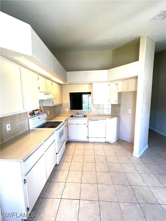 Foto principal - 916 Cape Coral Pkwy W