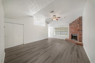 Building Photo - 16897 Blue Jay St