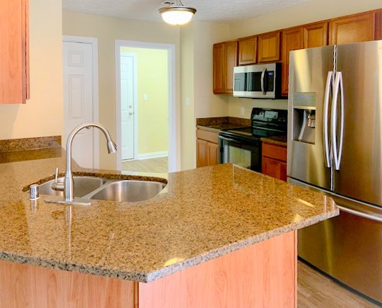Building Photo - 2805 Silver Creek Loop