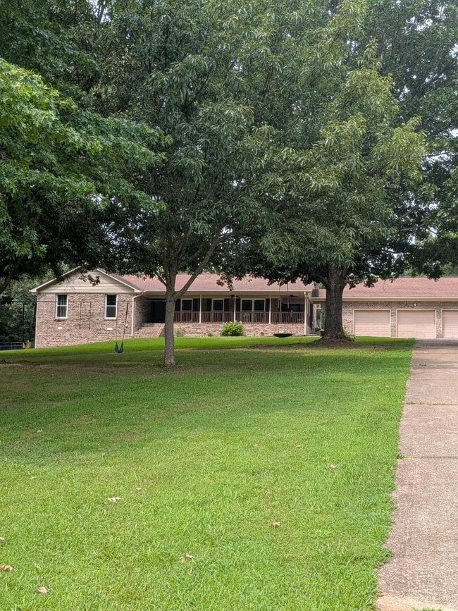 Building Photo - 102 Huntington Ridge Rd