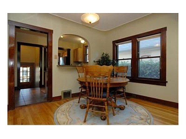 Dining Area - 806 s sherman st
