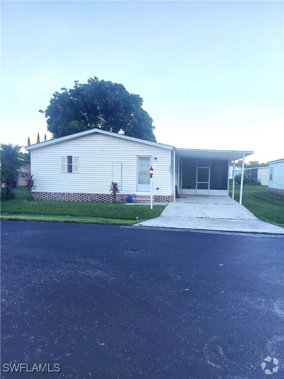 Building Photo - 276 Grosbeak Ln