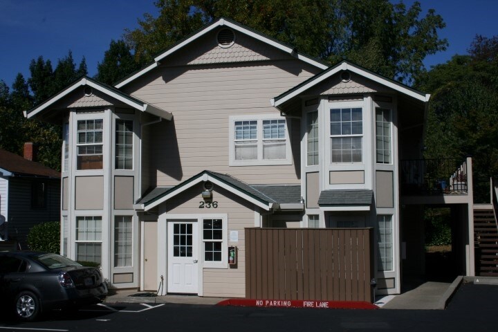 Primary Photo - 236 Depot St