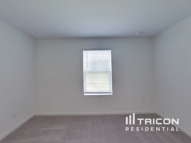 Building Photo - 10746 Lishwood Wy