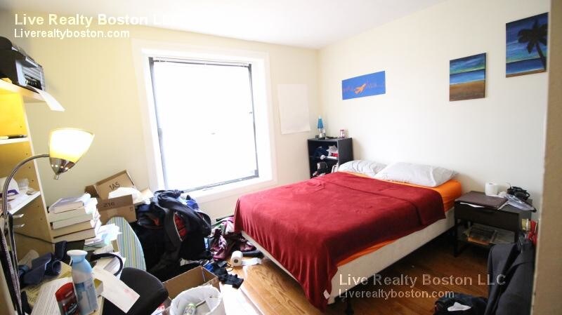 Foto principal - 1285 Commonwealth Avenue