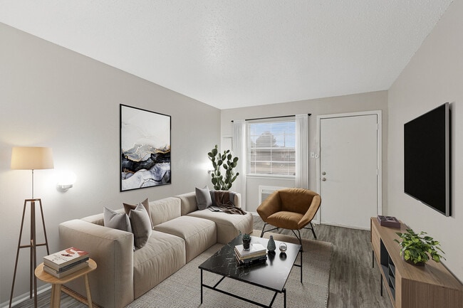 Building Photo - Alturas Penbrook