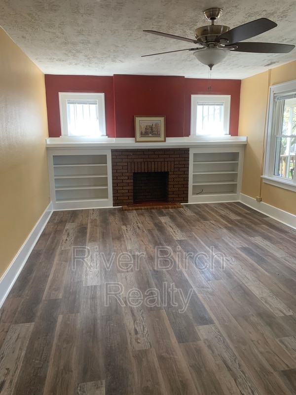 Building Photo - 434 W Cook St