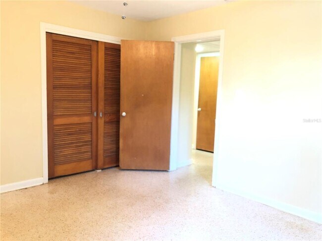 Building Photo - 1212 Tanager Dr