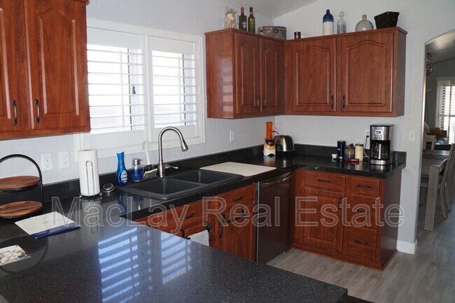 Foto del edificio - 13031 S 46th Way