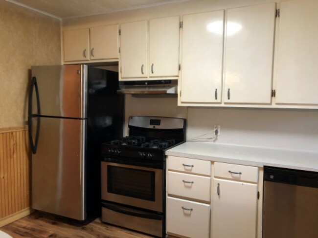 Building Photo - 2505 Avenue E