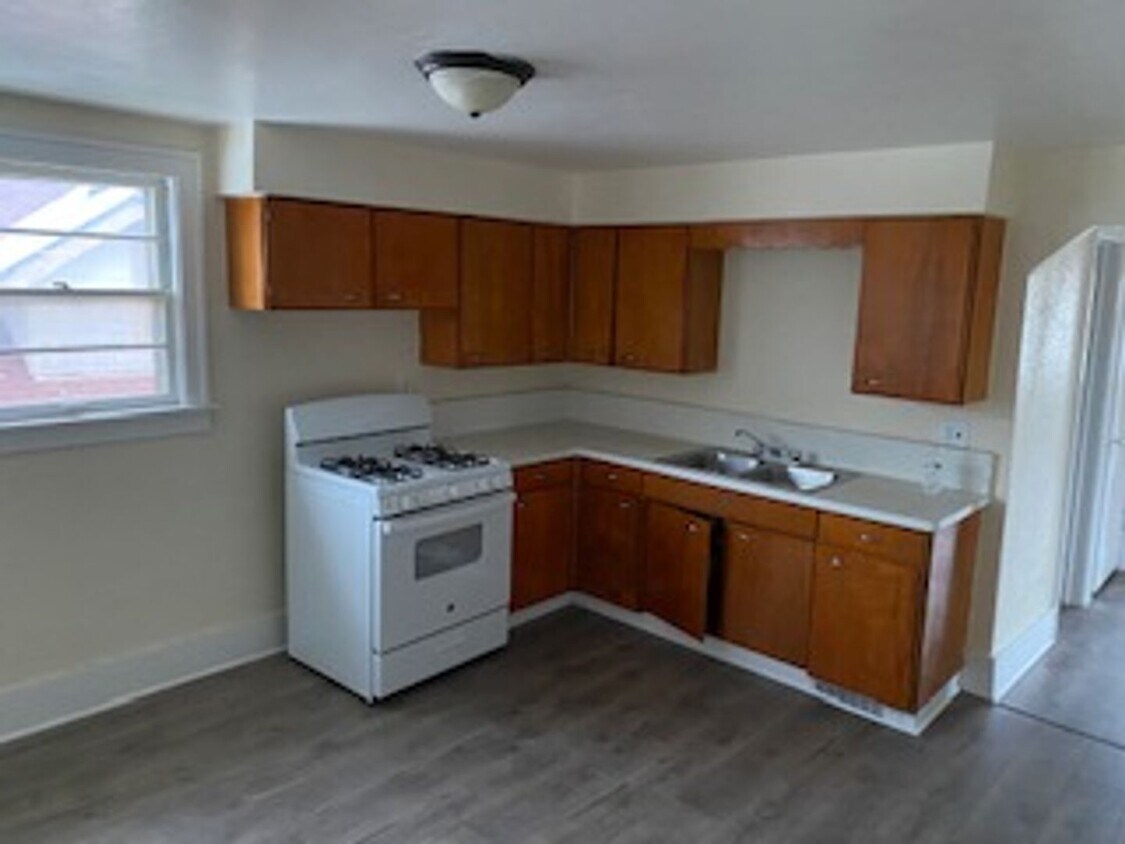 Foto principal - 1319 Clover Ave