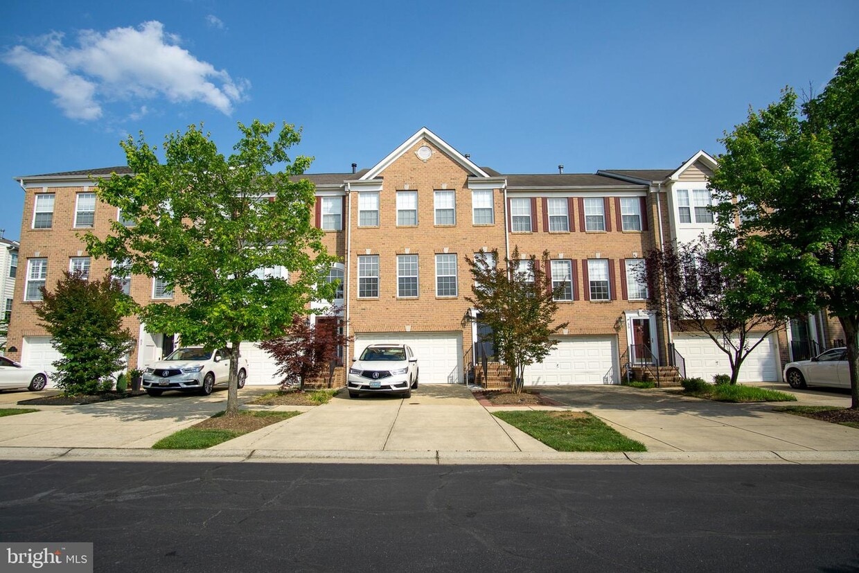 57 Idlecreek Ln, Edgewater, MD 21037 Townhouse for Rent in Edgewater