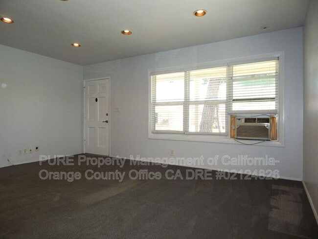 Building Photo - 4903 Premiere Ave