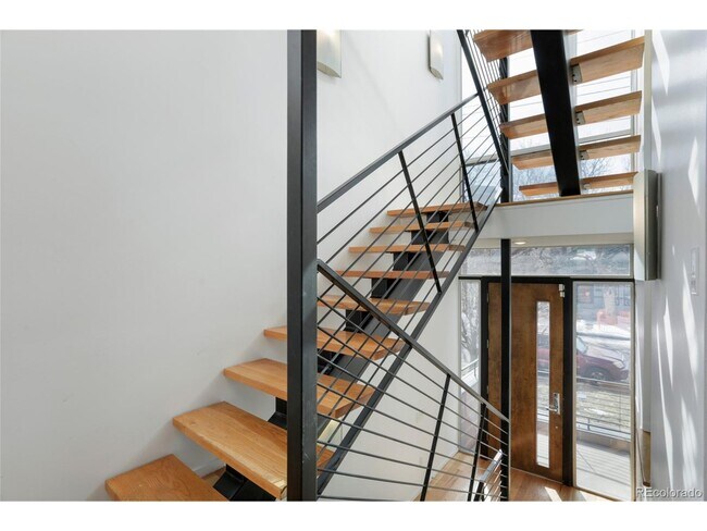 Foto del edificio - 441 24th St