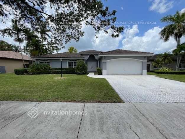 Building Photo - 18146 SW 150th Ct
