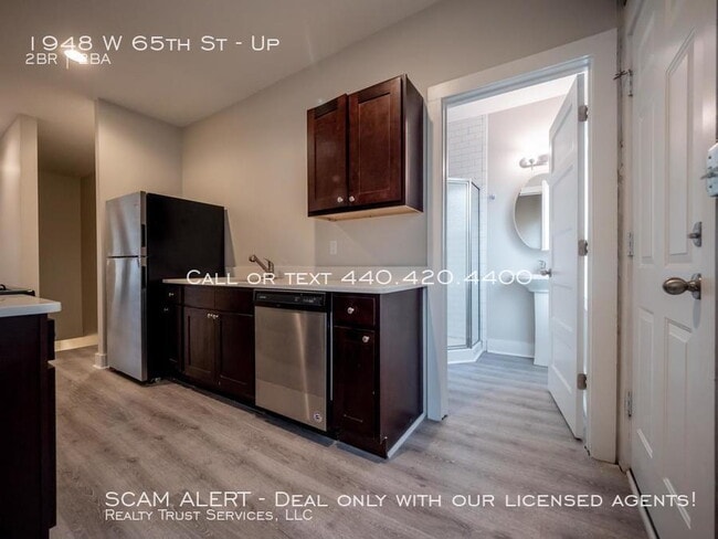 Building Photo - 1954 W 65th St