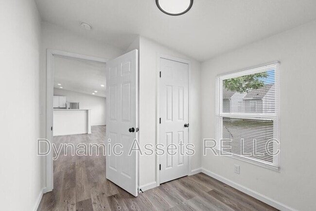 Foto del edificio - 403 N Walnut St