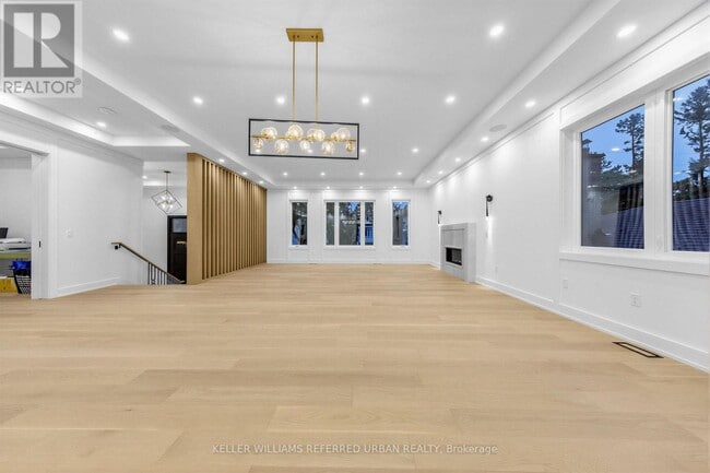Building Photo - 156 Church Ave