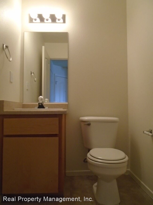 Building Photo - 1465 Serrano Pl