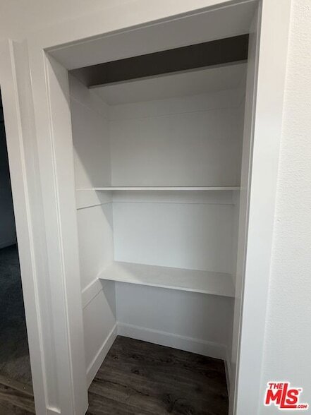 Foto del edificio - 8624 Graham Ave