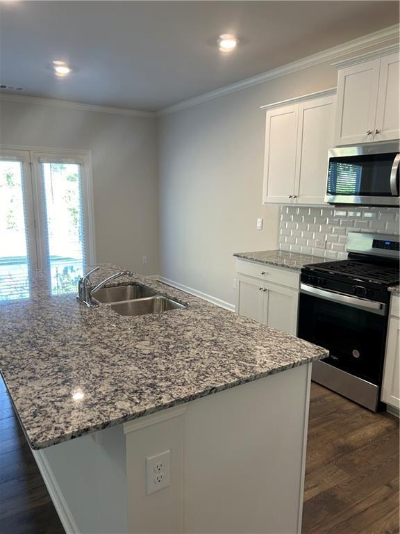 Building Photo - 279 Belmont Dr