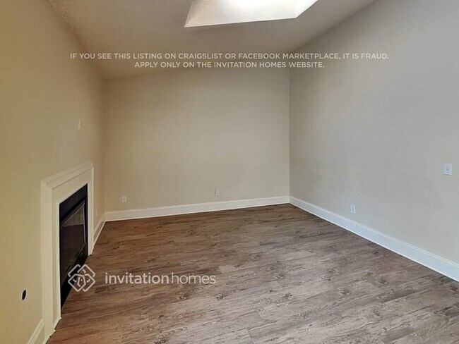 Building Photo - 20159 Gilbert Dr
