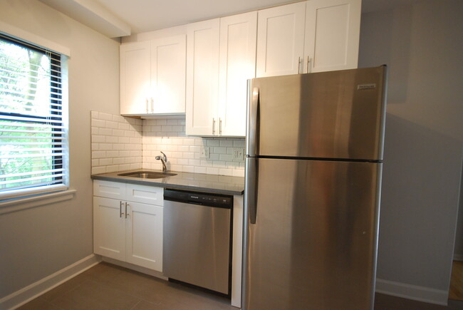 Building Photo - 10206 S Walden Pky