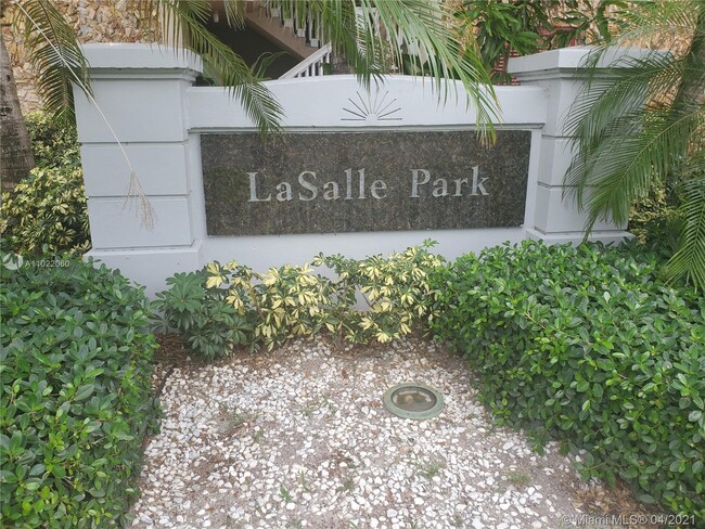 Foto del edificio - 1700 NW 58th Terrace