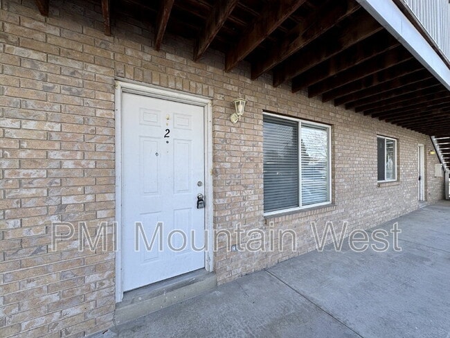 Building Photo - 49 S 200 W