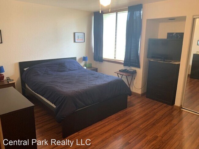 Building Photo - 2 br, 1.5 bath House - 4911 25th St. West ...