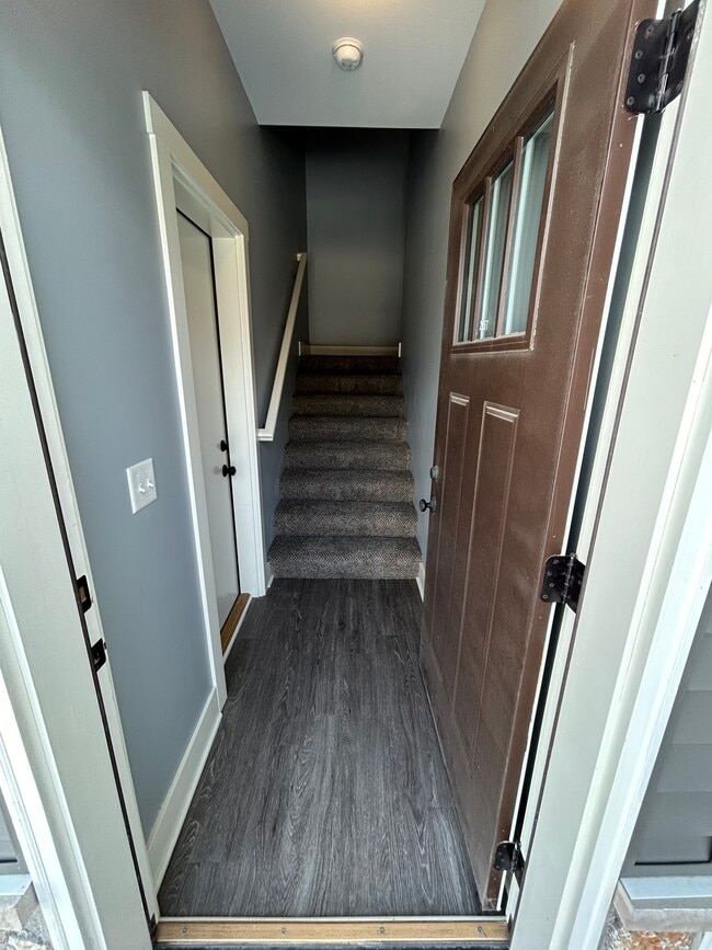 Building Photo - 2960 Shanes Way