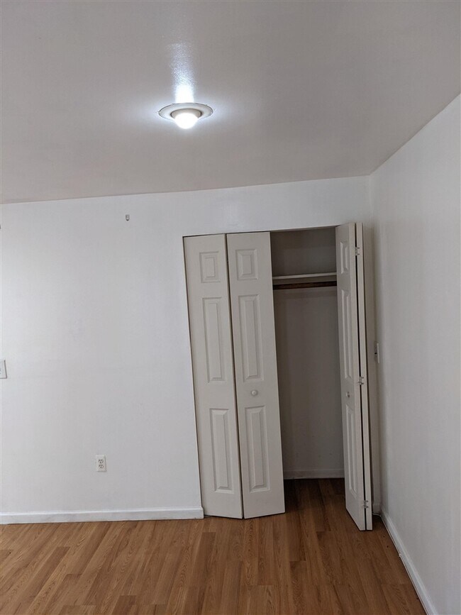 Building Photo - 228 Grand St