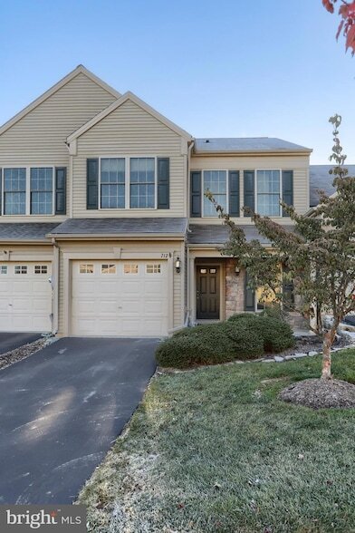 Foto del edificio - 712 Creekside Dr